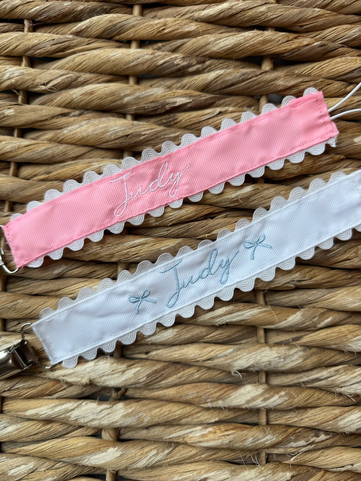 Paci Clip