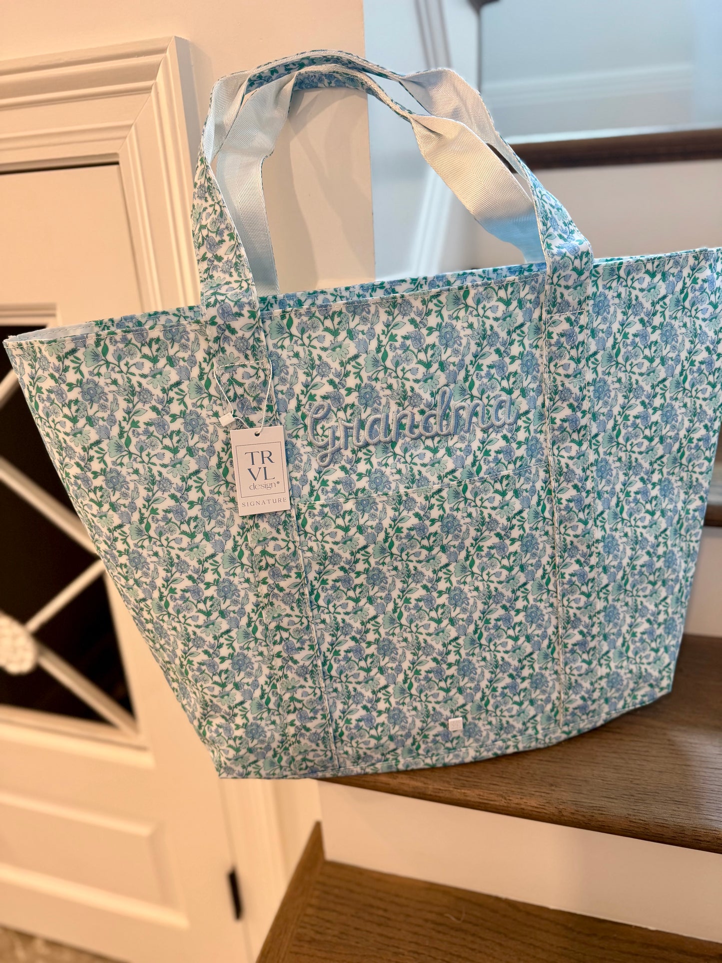 TRVL Jumbo Tote