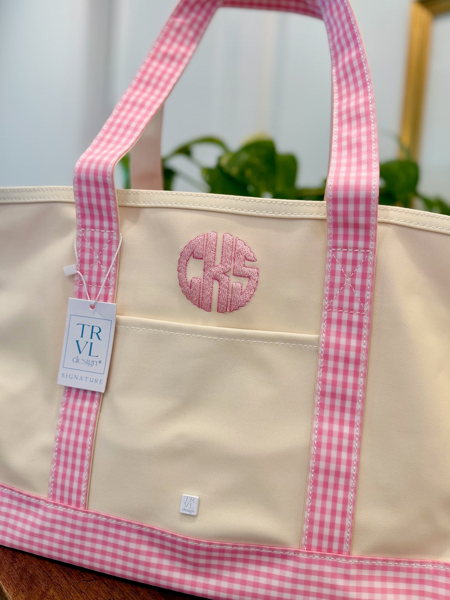 TRVL Medium Tote