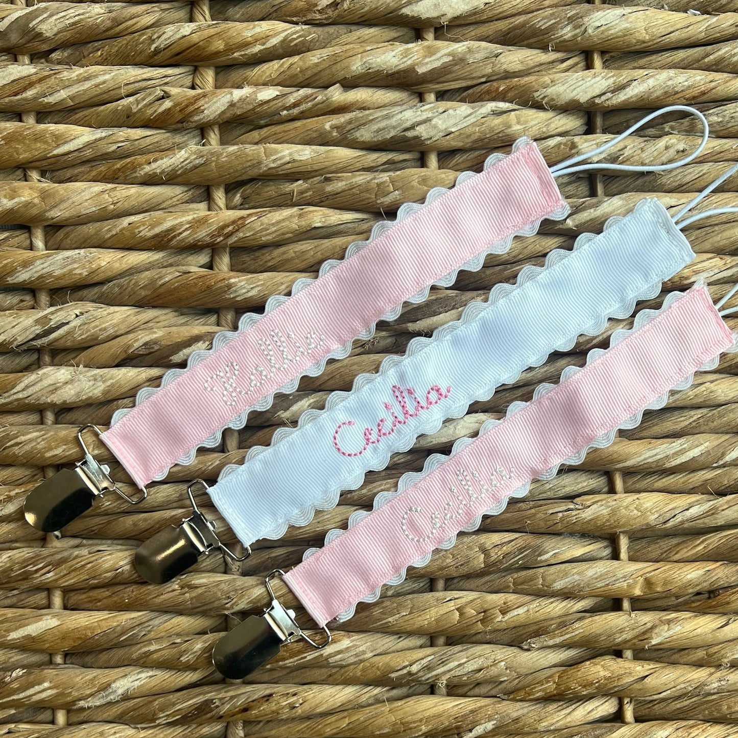 Paci Clip