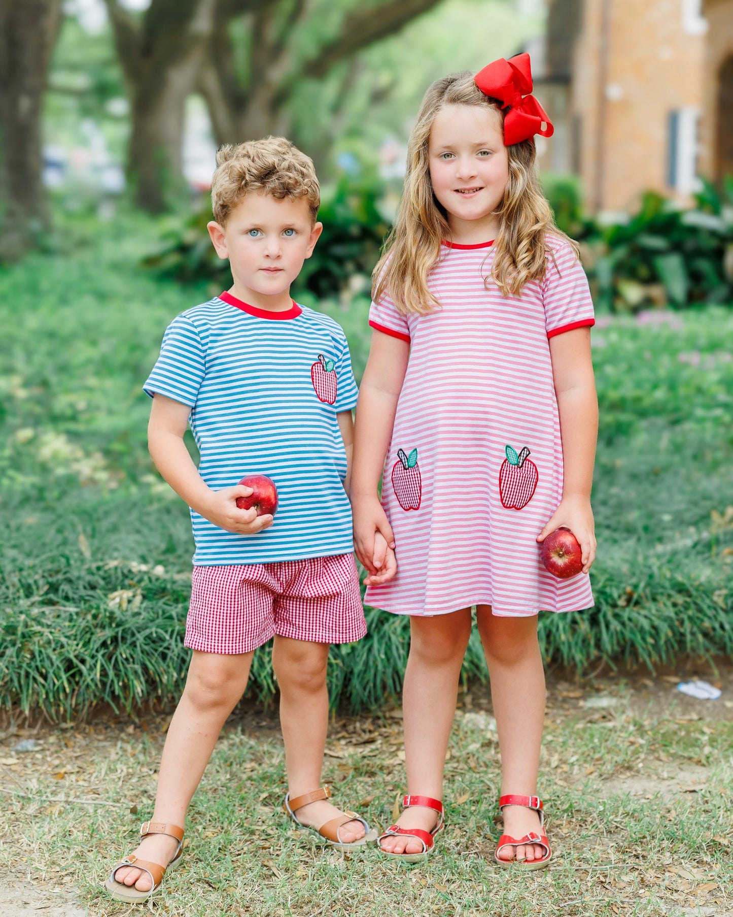 Jellybean Apple Pocket Applique Short Set