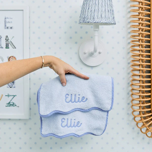 Weezie Scallop Wash Cloths (set of 2)